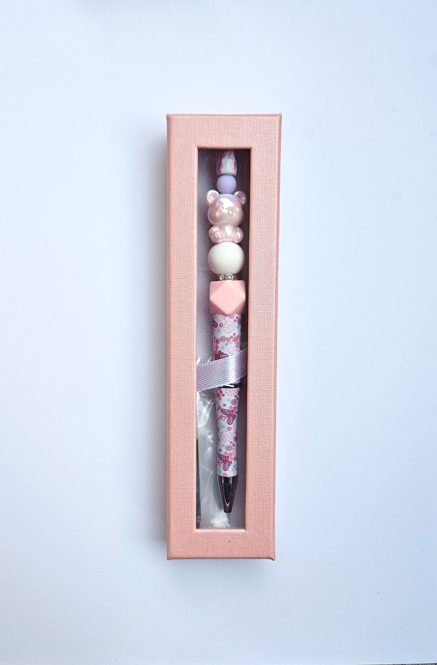 Bead pen with pink bear